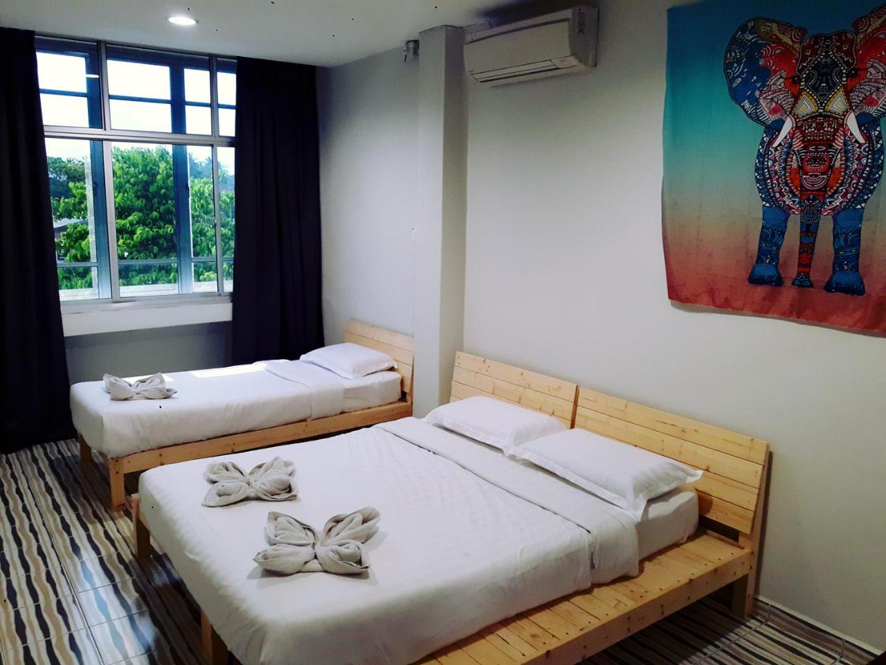 De Chukai Hotel Exterior photo